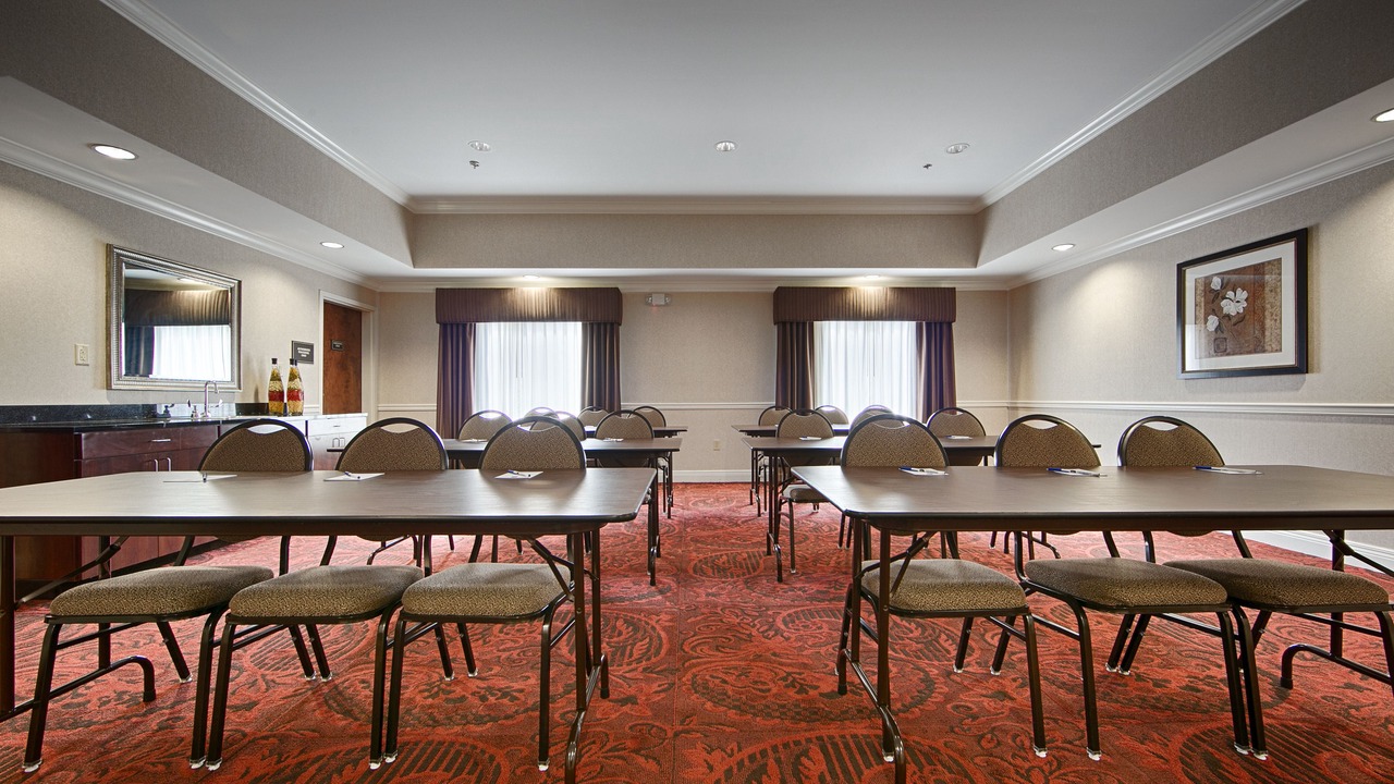 Photo of Others in Louisa