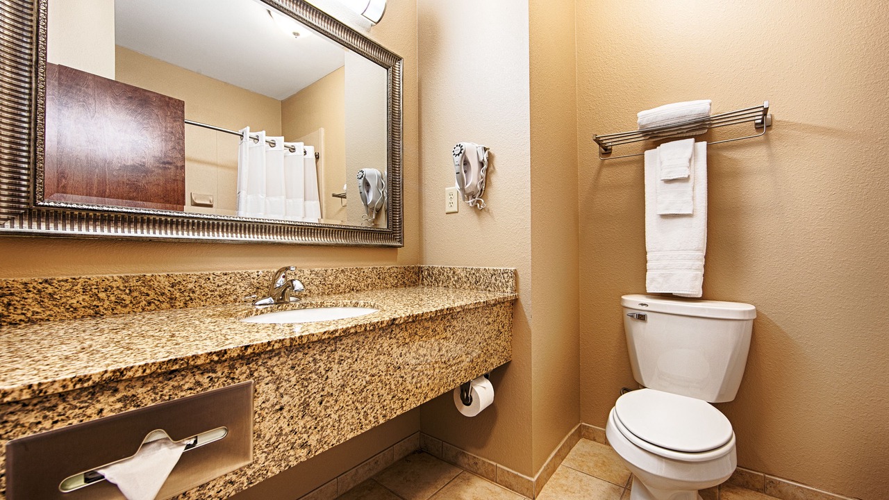 Photo of Others in Louisa