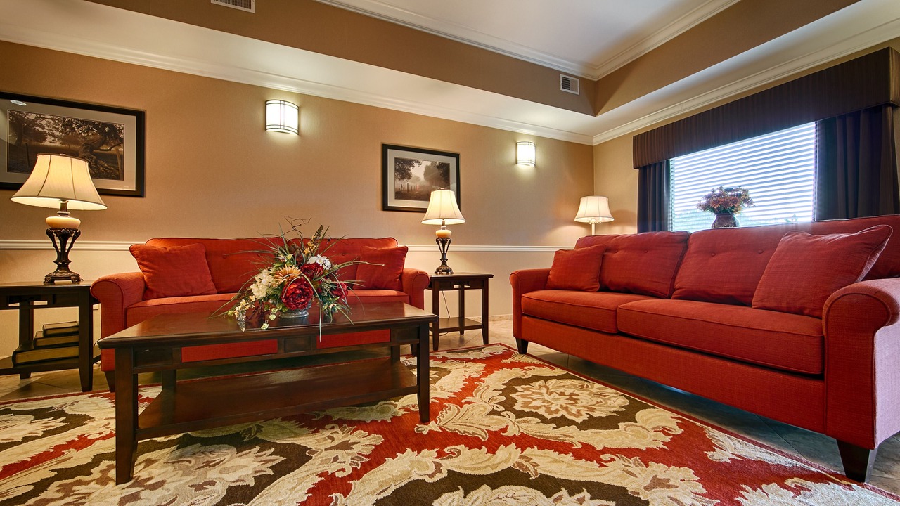 Photo of Others in Louisa