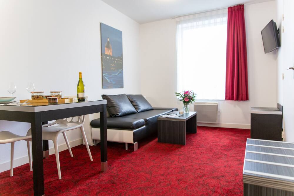 Photo of Livingroom in Croix de Pierre - Route d'Espagne