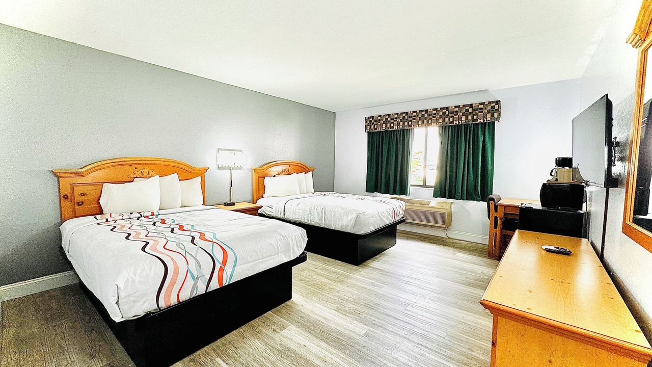 Photo of Bedroom in Stilwell