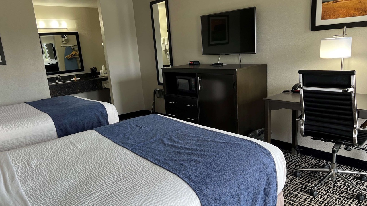 Photo of Bedroom in Grove