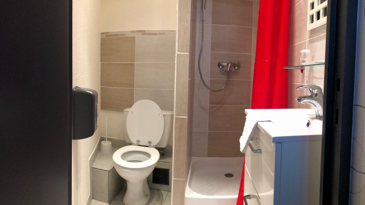 Photo of Bathroom in Montlucon