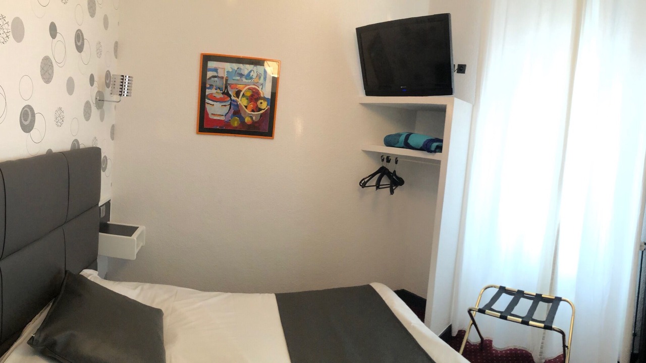 Photo of Bedroom in Montlucon