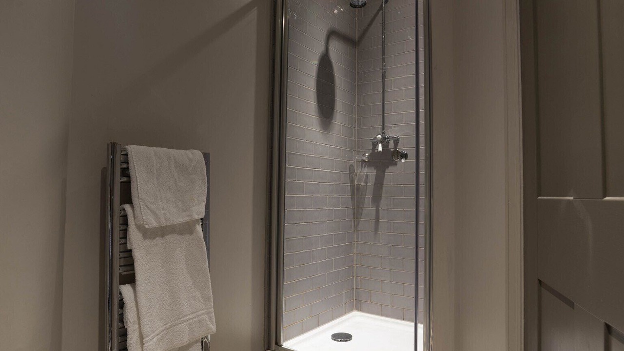 Photo of Bathroom in Mere