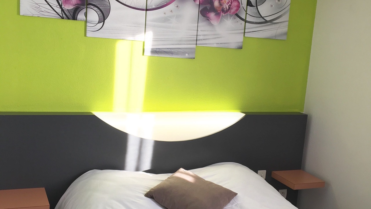 Photo of Bedroom in Romilly-sur-Seine