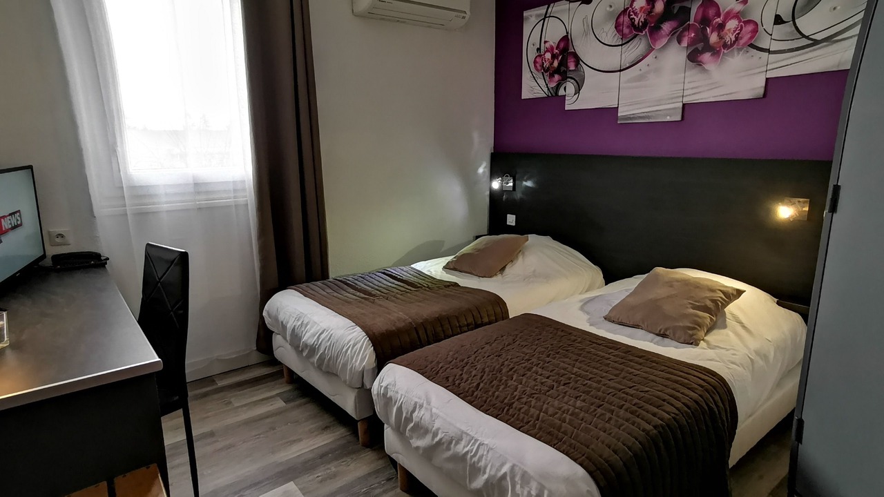 Photo of Bedroom in Romilly-sur-Seine