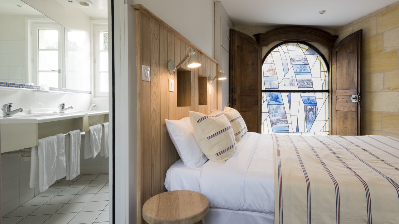 Photo of Bedroom in Saint-Emilion