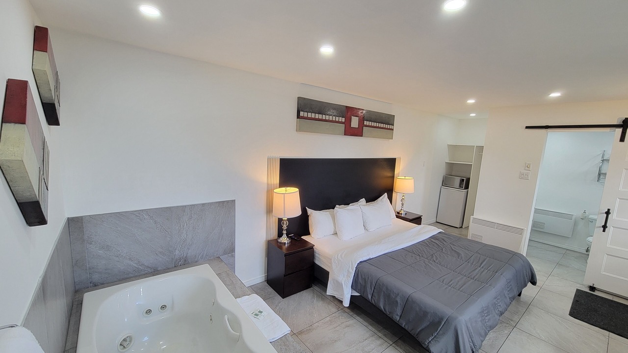 Photo of Bedroom in Salaberry De Valleyfield