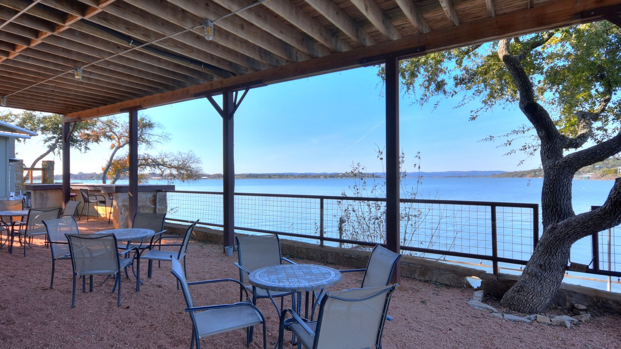 Photo of Patio Balcony in Burnet