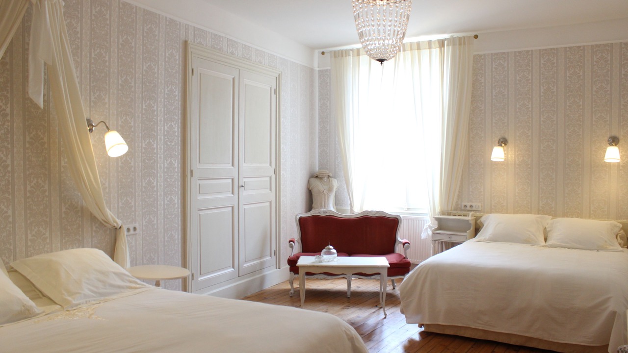 Photo of Bedroom in Egliseneuve-d'Entraigues
