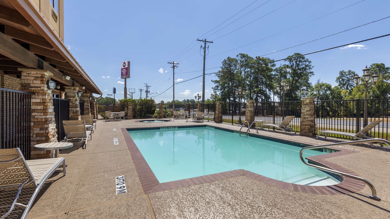 Photo of Outdoor in Center