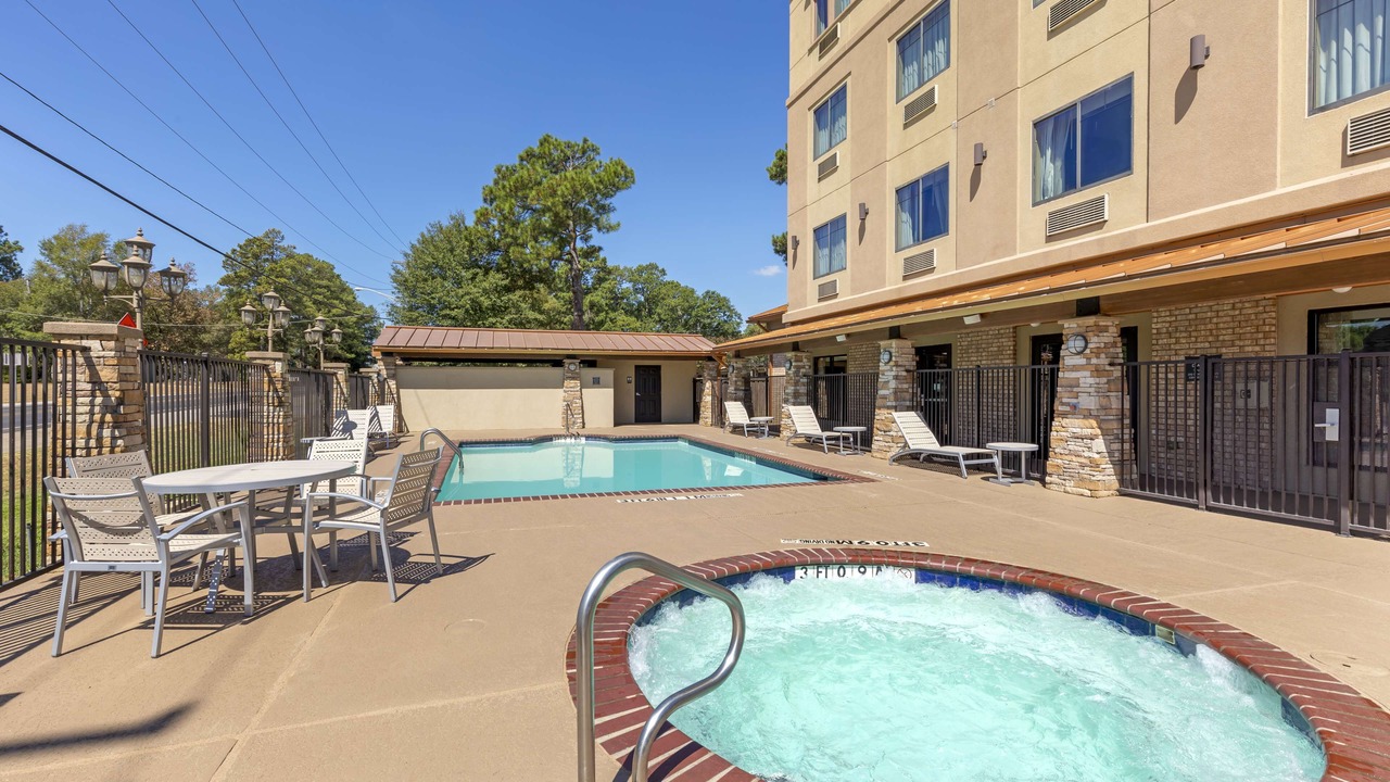 Photo of Outdoor in Center