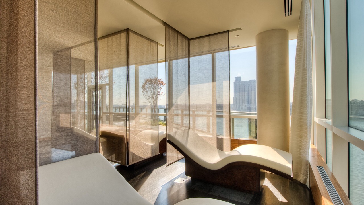 Photo of Others in Harbor East