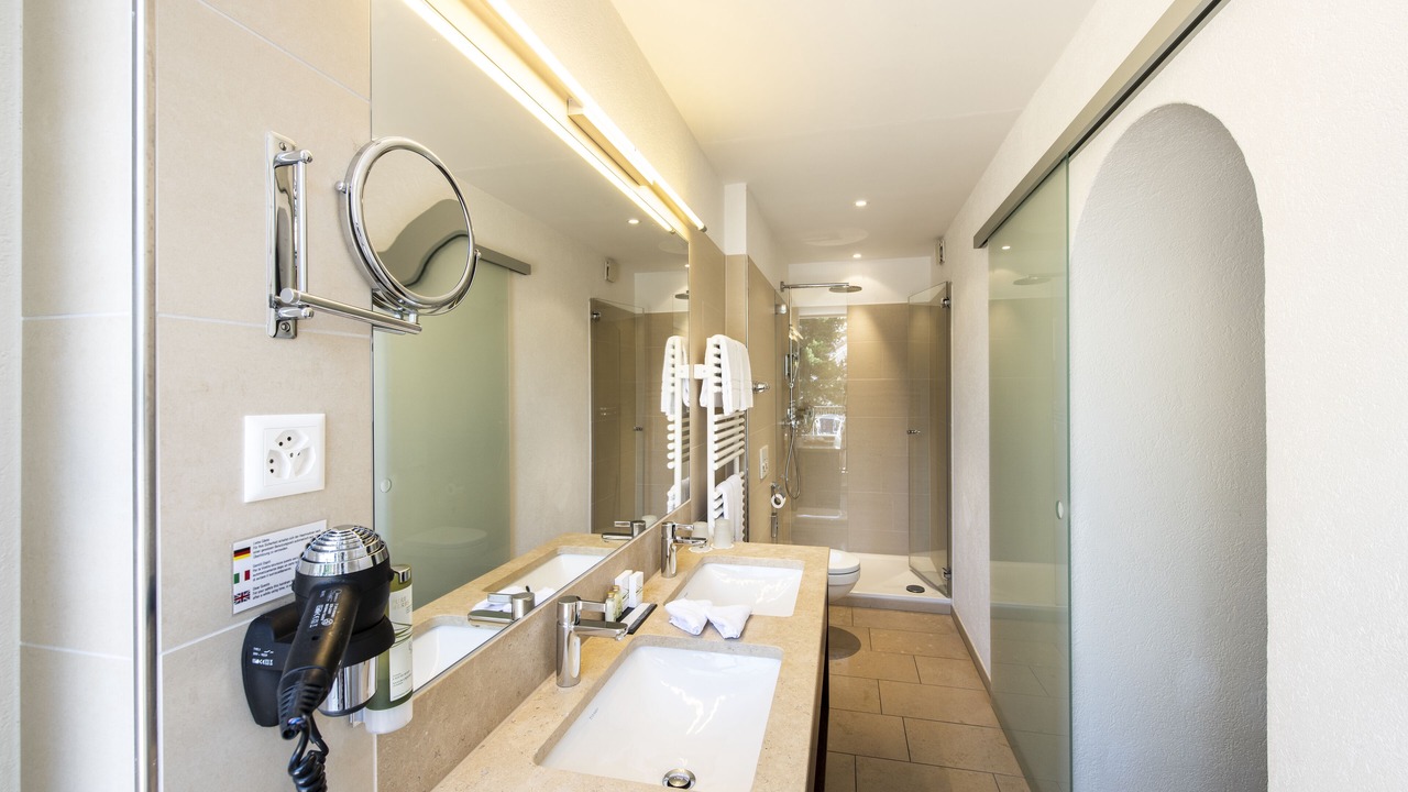 Photo of Bathroom in Zuoz