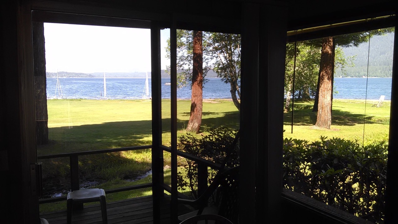 Photo of Livingroom in Quinault