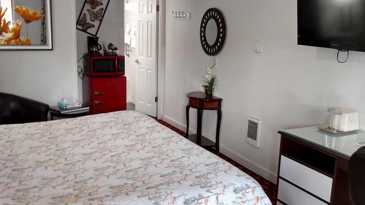 Photo of Bedroom in Larkspur