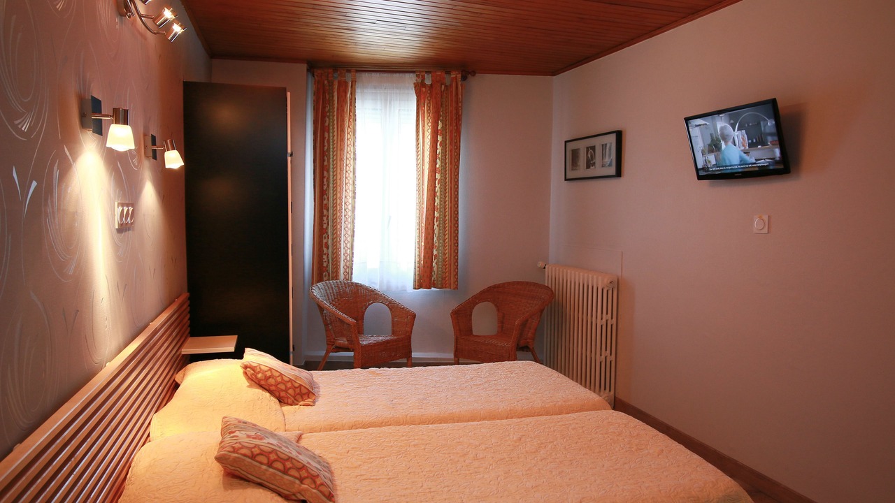Photo of Bedroom in Bagneres-de-Luchon