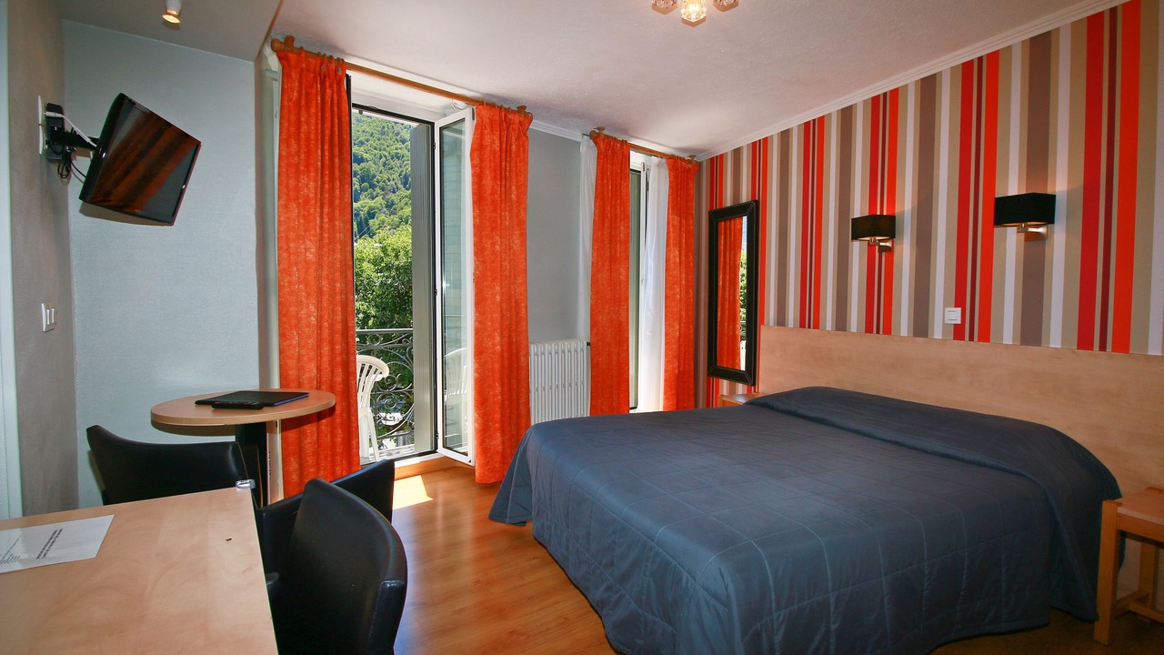 Photo of Bedroom in Bagneres-de-Luchon