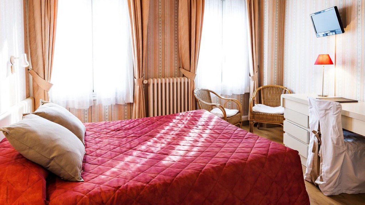 Photo of Bedroom in Bagneres-de-Luchon