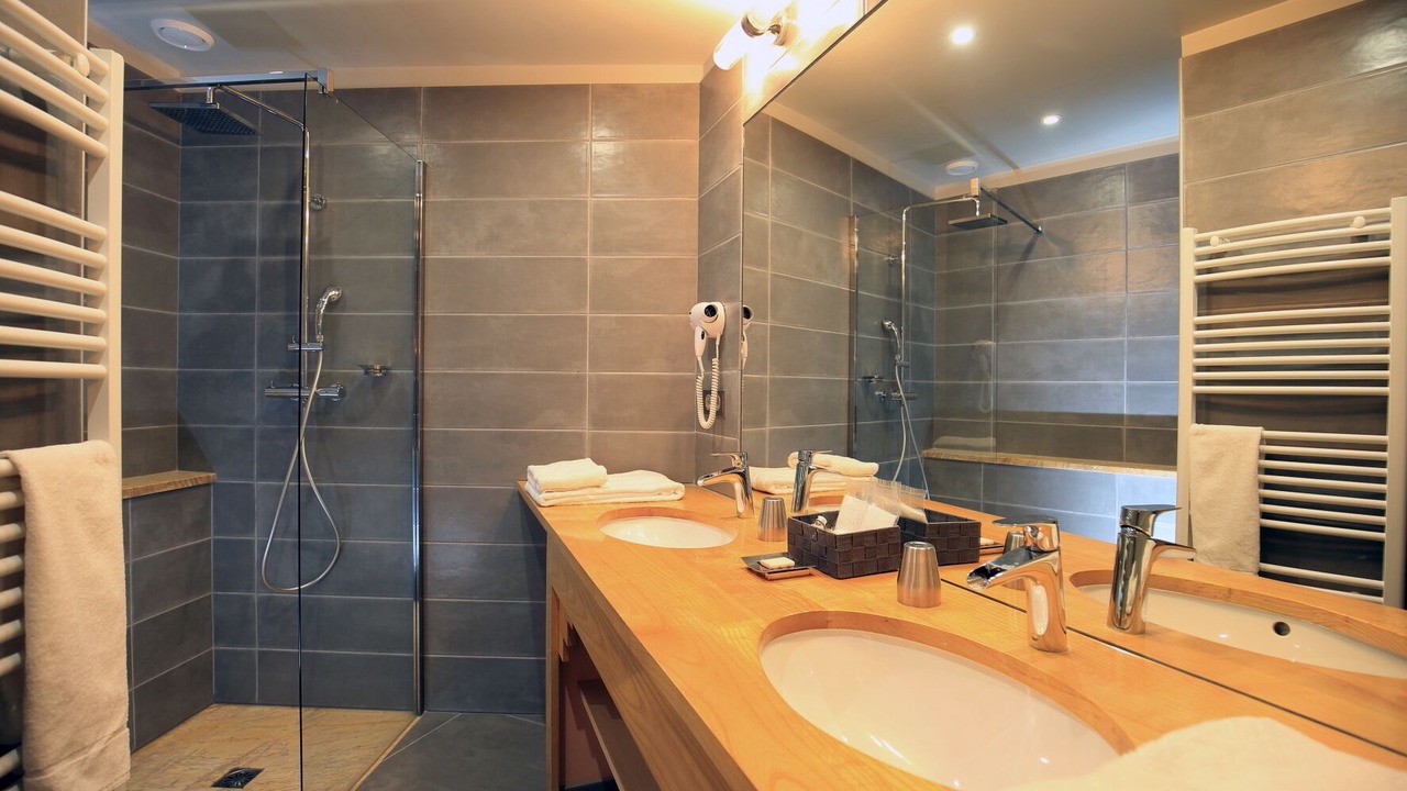 Photo of Bathroom in Mirepoix