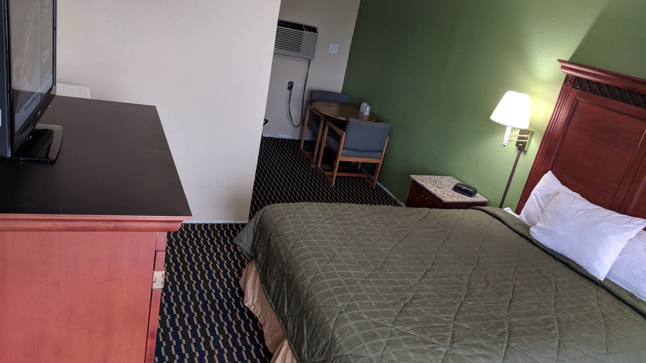 Photo of Bedroom in Benton