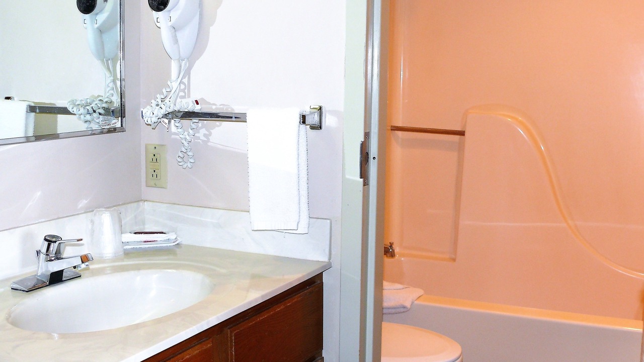 Photo of Bathroom in Connersville
