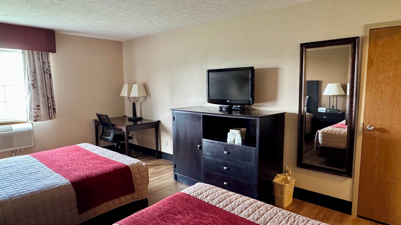 Photo of Bedroom in Connersville