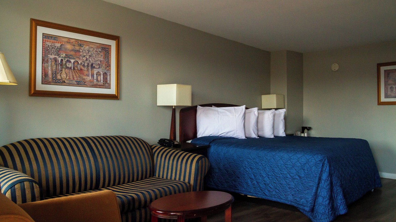 Photo of Bedroom in Chatham-Kent
