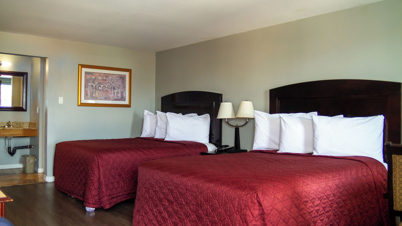 Photo of Bedroom in Chatham-Kent