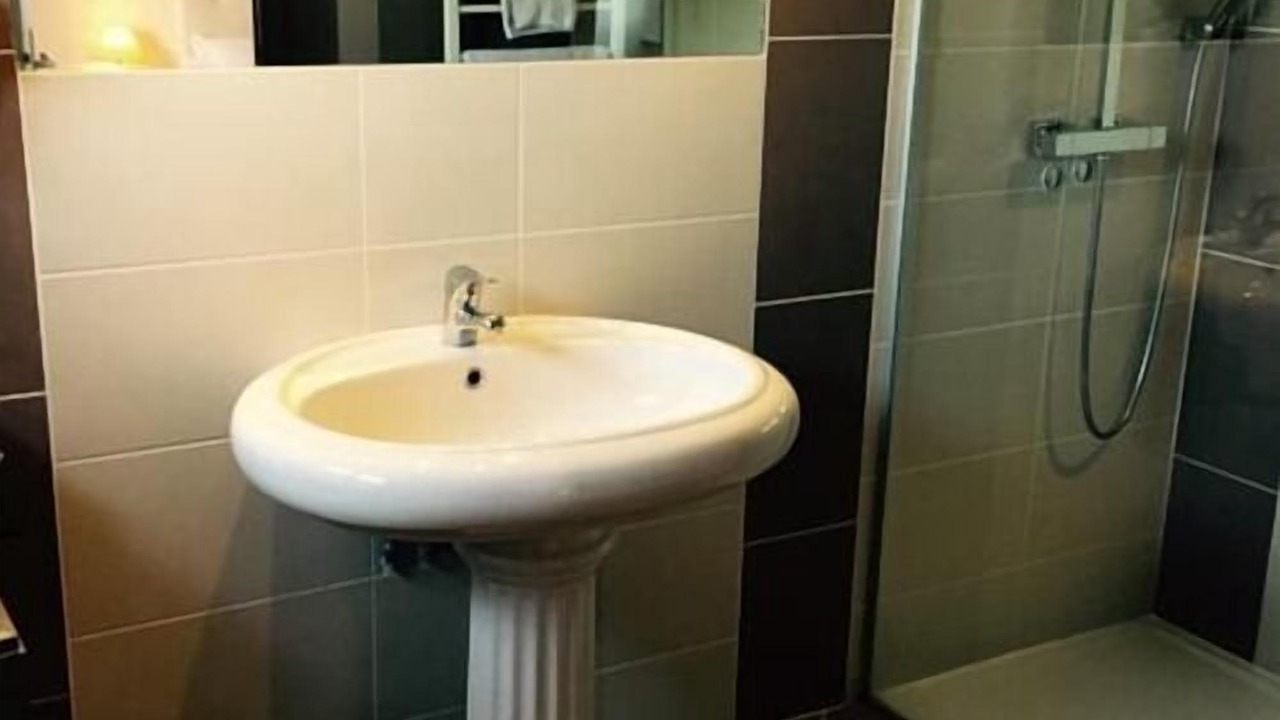 Photo of Bathroom in Orleix