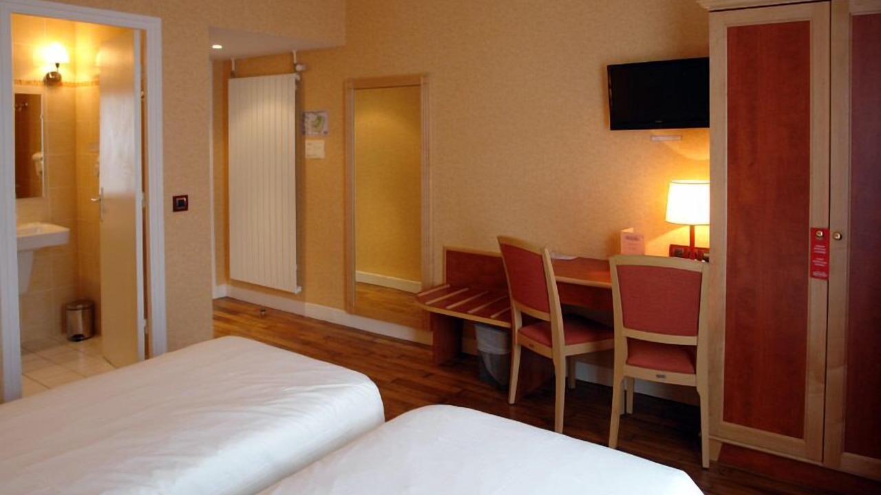 Photo of Bedroom in Downtown