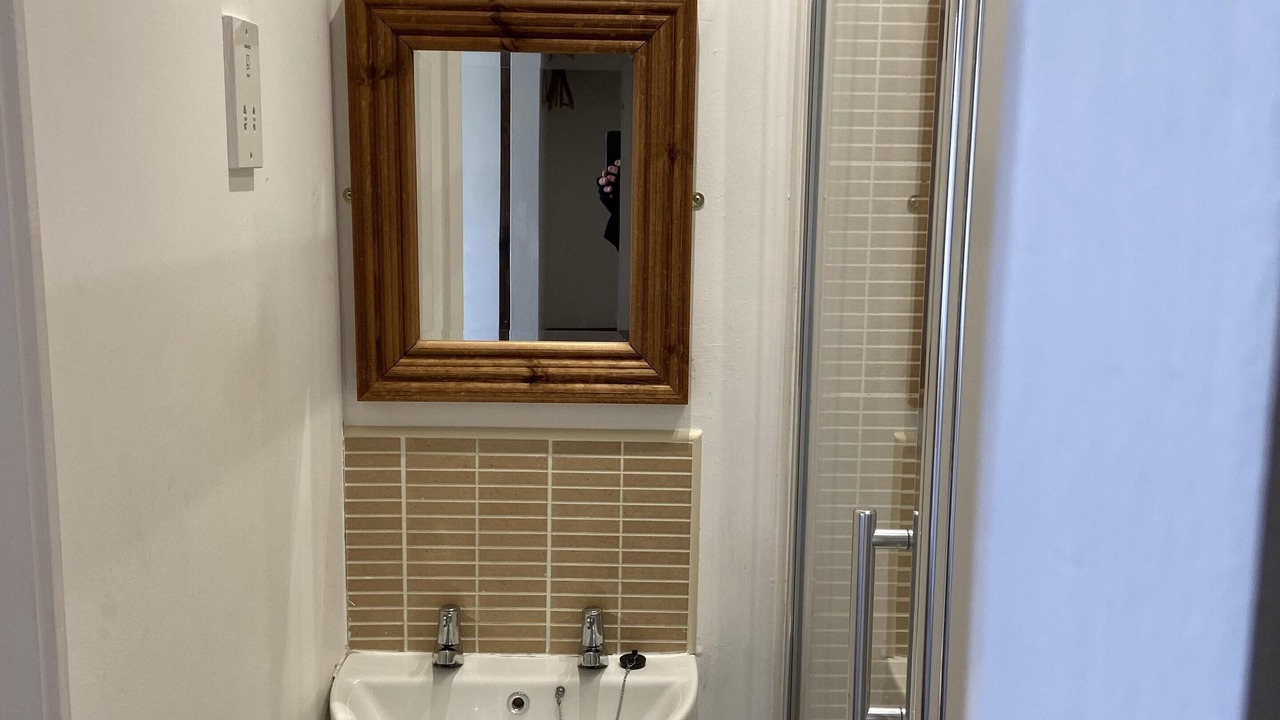 Photo of Bedroom in Shap