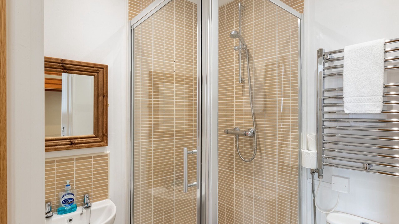 Photo of Others in Shap