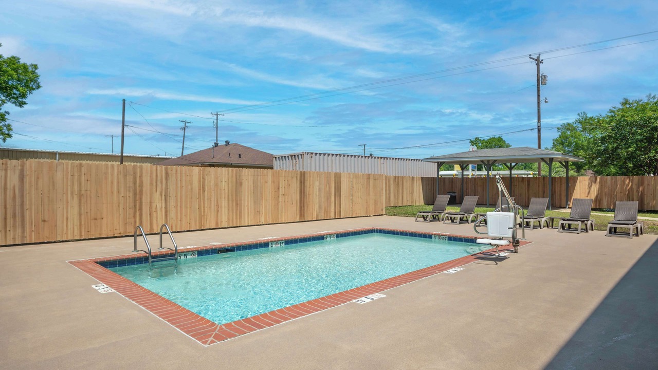Photo of Outdoor in Mansfield