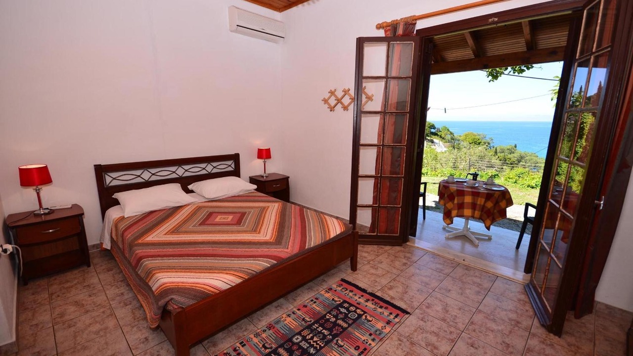 Photo of Others in Liapades