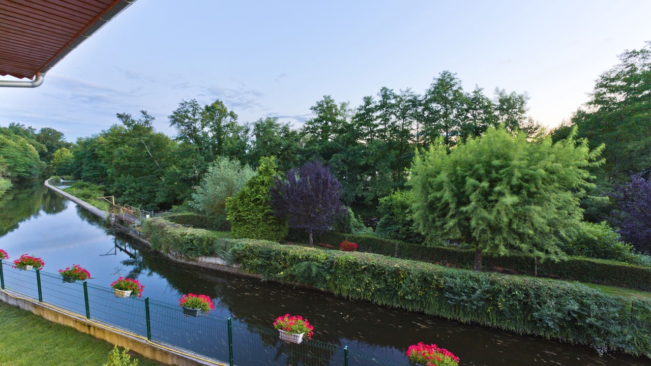 Photo of Others in Lapalisse