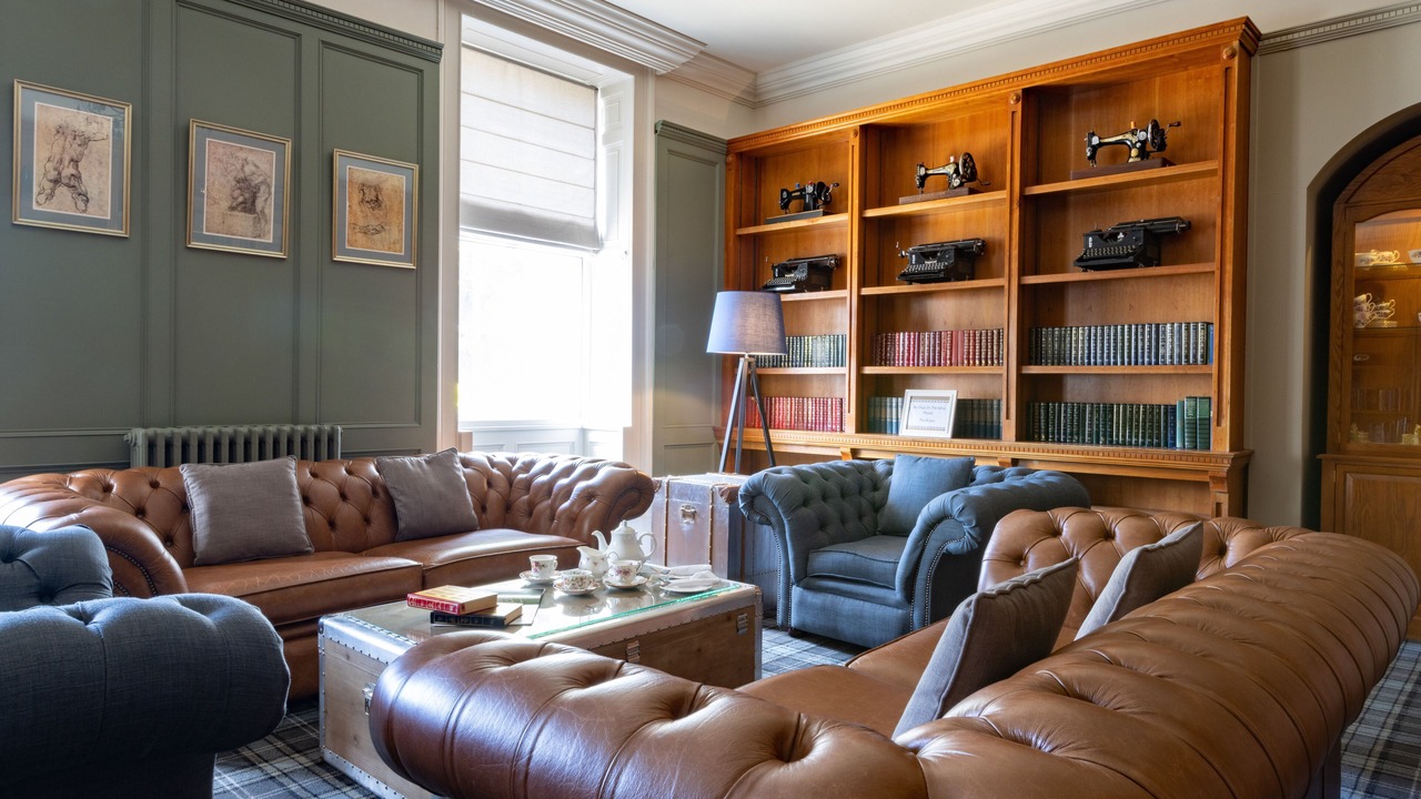 Photo of Others in Bont Newydd