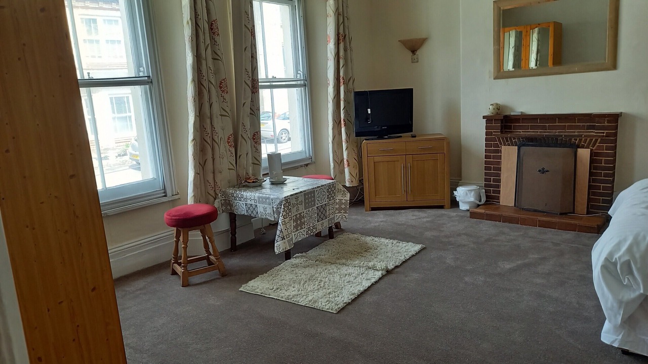 Photo of Bathroom in Lostwithiel