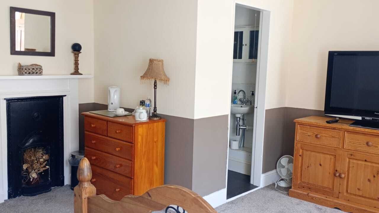 Photo of Bathroom in Lostwithiel