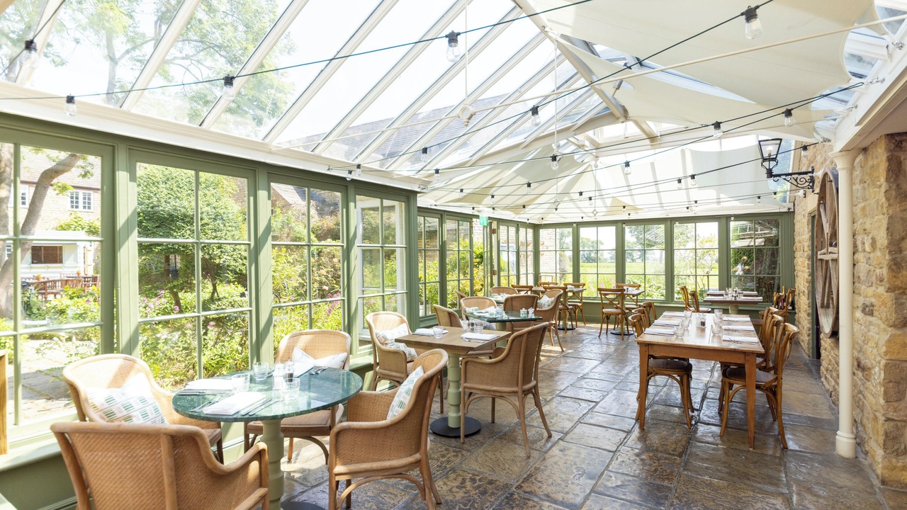 Photo of Livingroom in Barnsdale