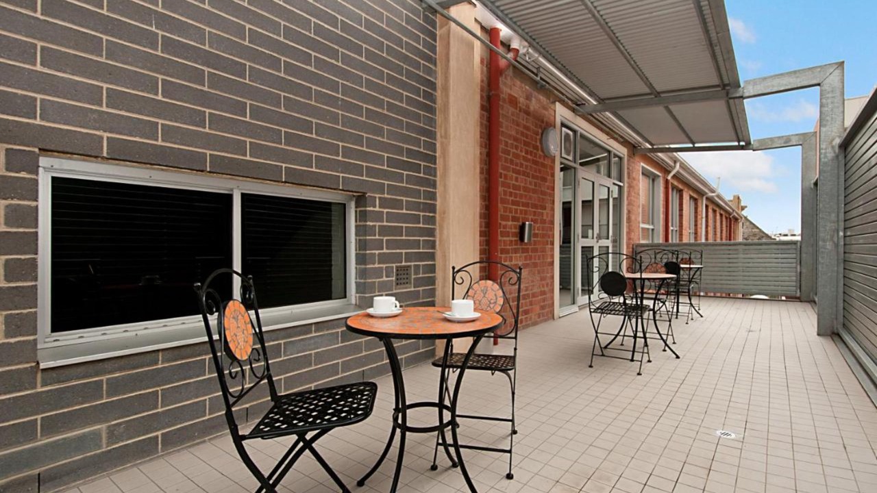 Photo of Patio Balcony in Adelaide Central Business District