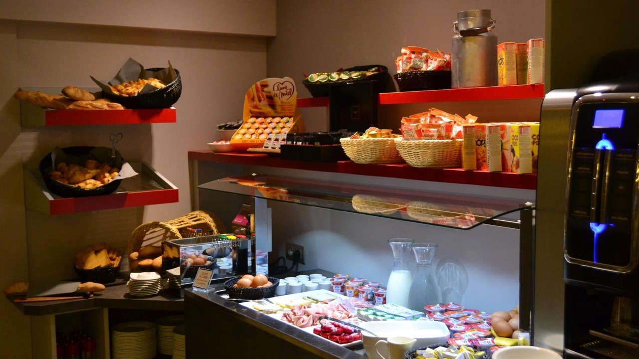 Photo of Others in Ornans