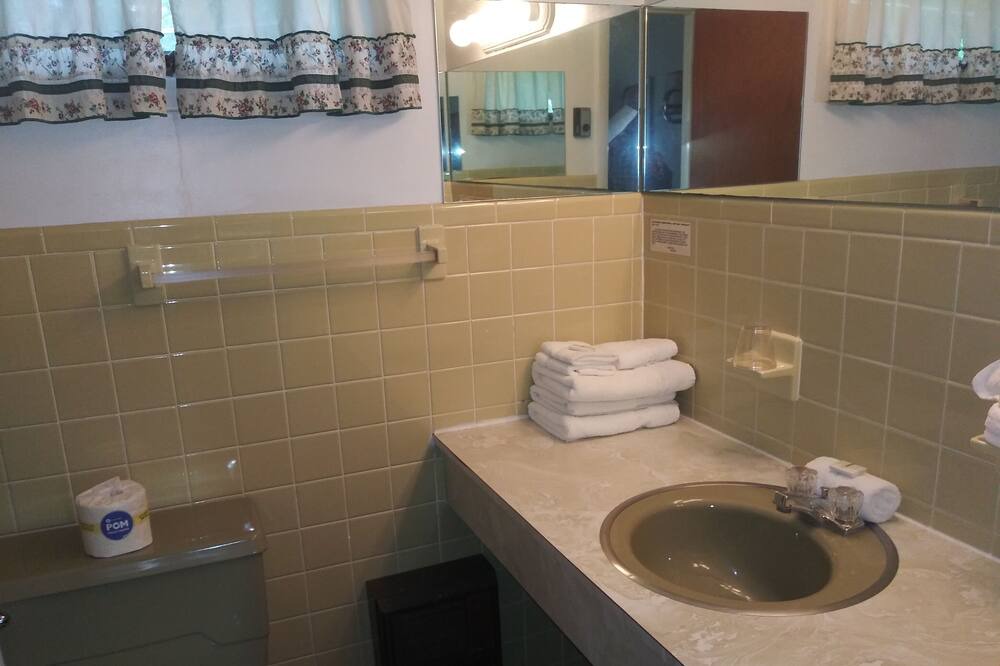 Photo of Bathroom in Palenville
