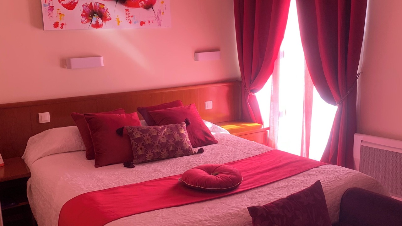 Photo of Bedroom in Beaumont-Pied-de-Boeuf