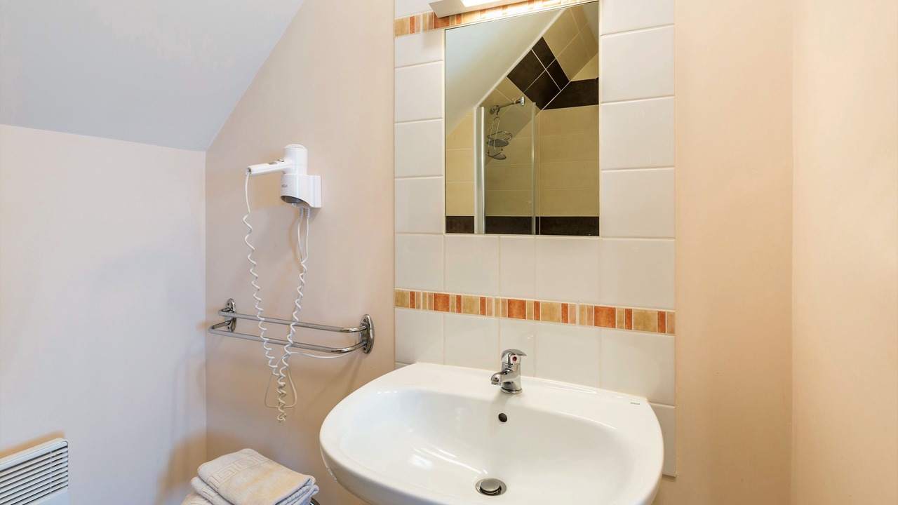 Photo of Bathroom in Beaumont-Pied-de-Boeuf