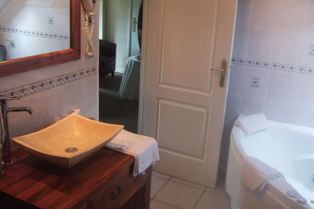 Photo of Bathroom in Neufchatel-en-Saosnois