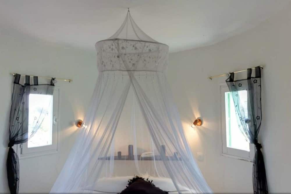 Photo of Bedroom in Neufchatel-en-Saosnois