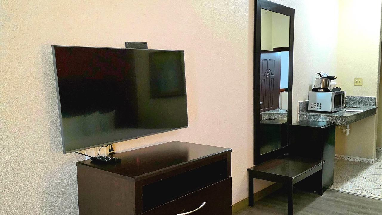 Photo of Bedroom in Hewitt