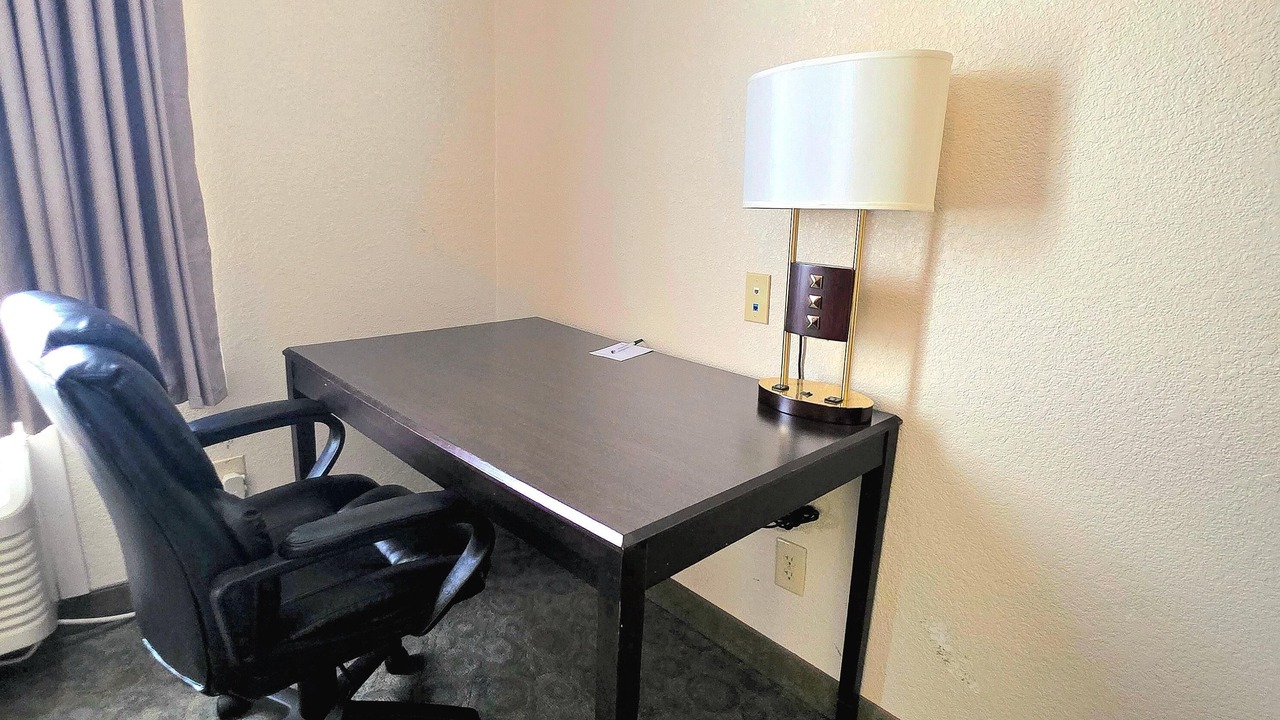 Photo of Bedroom in Hewitt
